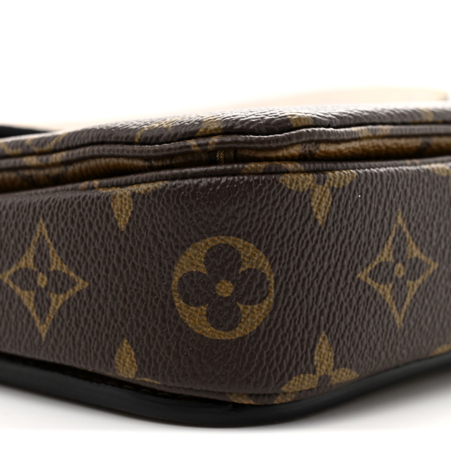 Reverse Monogram Pochette Metis