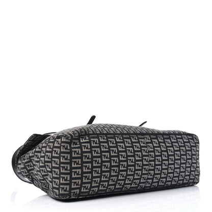 Fendi Zucchino Shoulder Bag Black 4 of 27
