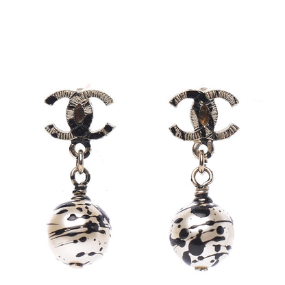 Chanel Pearl Bead CC Jackson Pollock Splattered Paint Drop Earrings Black Gold 1 of 9