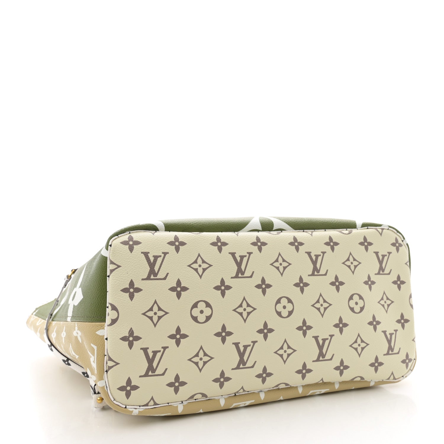 Louis Vuitton Monogram Giant Neverfull MM Kaki 4 of 9