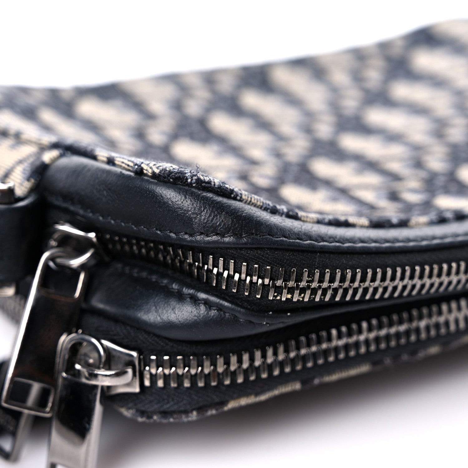 Christian Dior Oblique Pouch Navy Blue 17 of 17