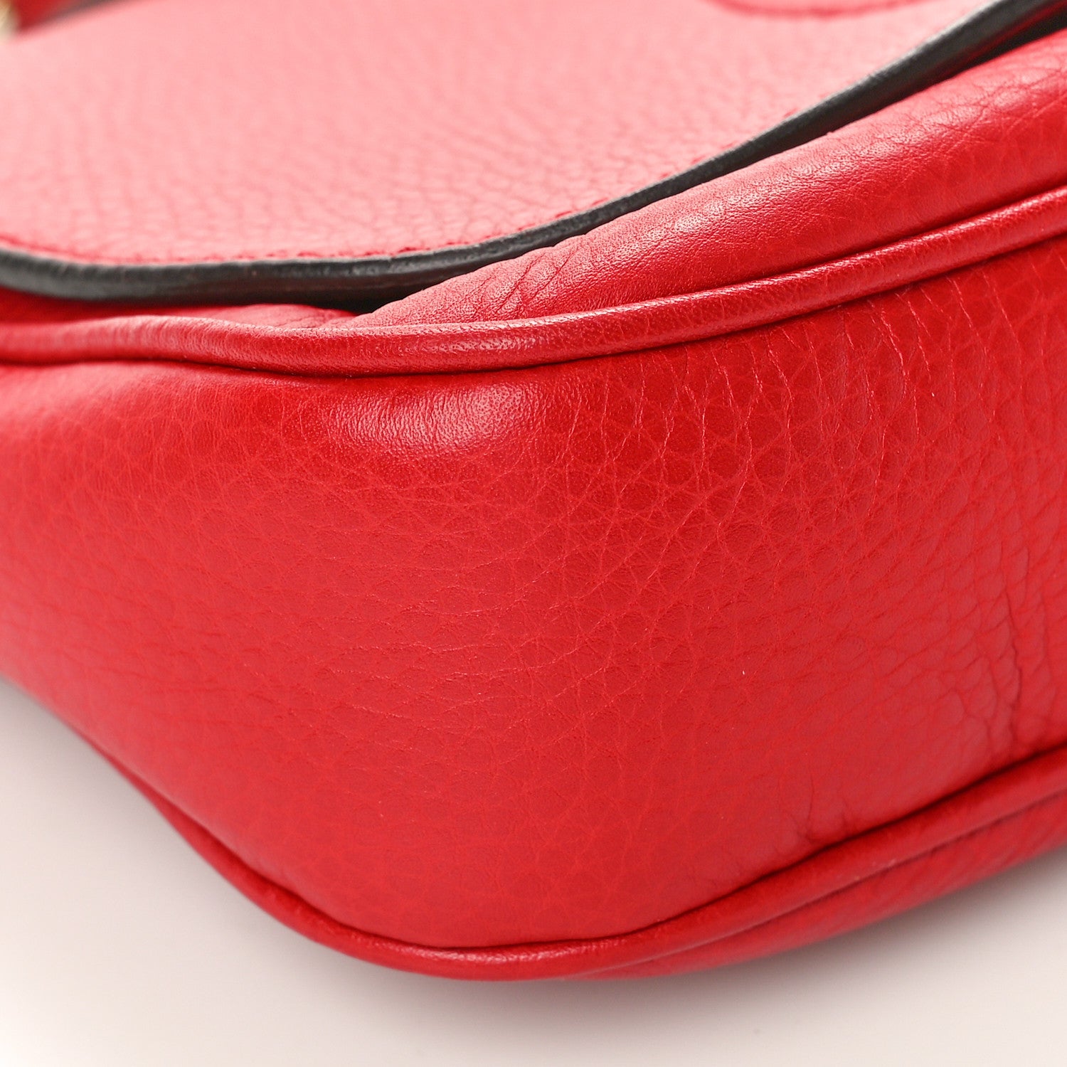 Gucci Pebbled Calfskin Medium Soho Flap Crossbody Vibrant Red 9 of 10