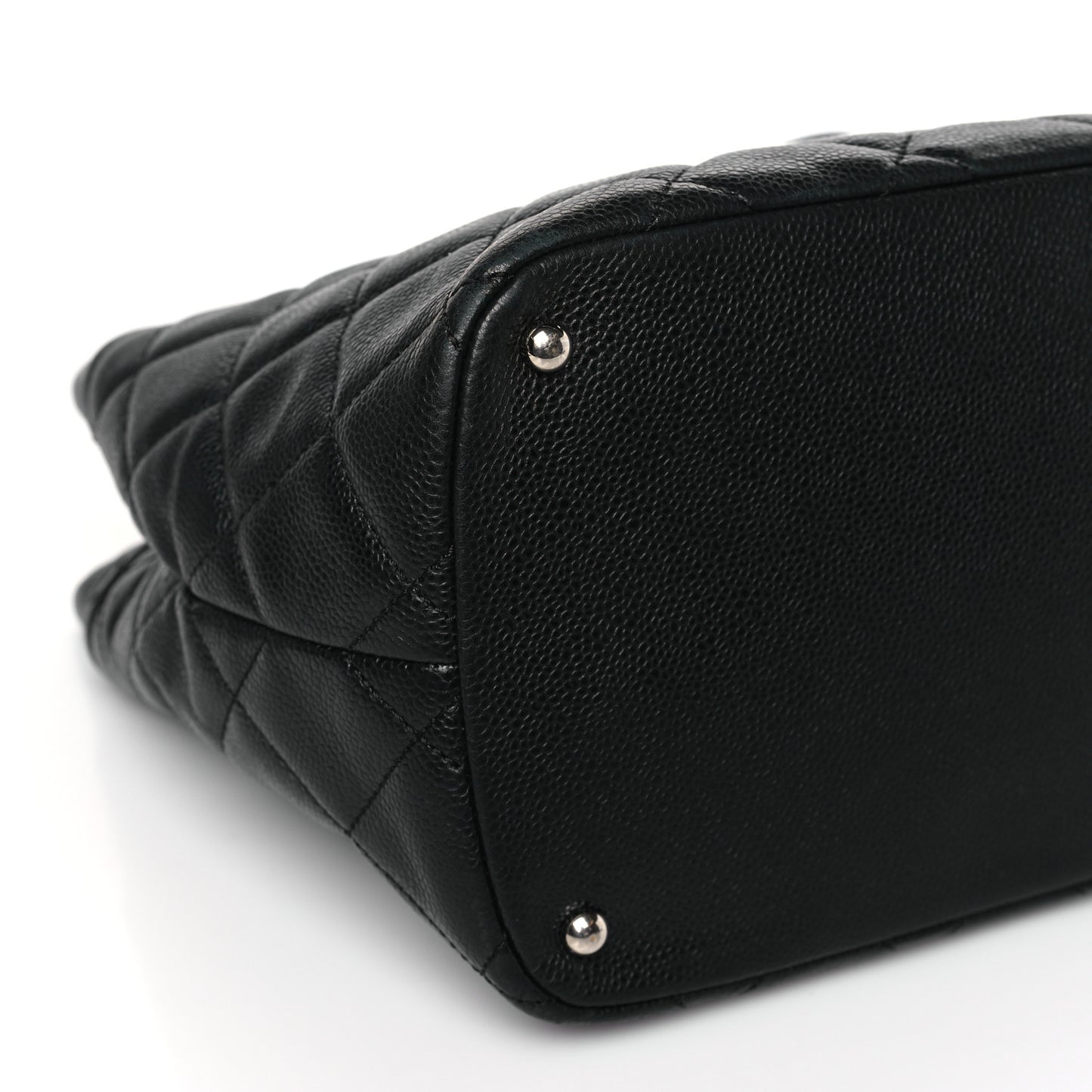 Caviar Quilted CC Timeless Soft Tote Black