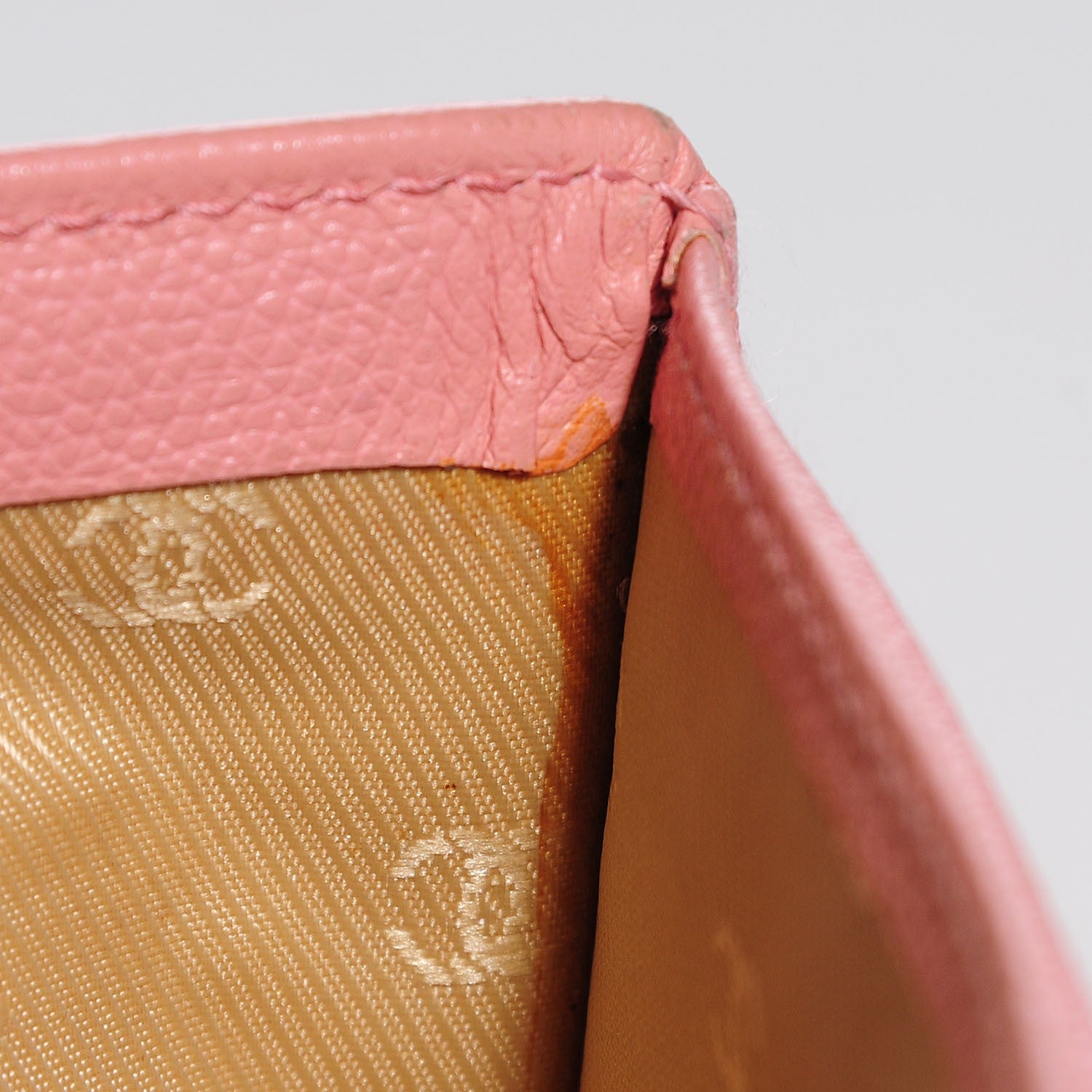 Chanel Grained Calfskin CC Button Yen Wallet Pink 8 of 10