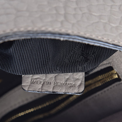 Burberry Signature Grain Medium Mildenhall Crossbody Bag Pale Grey 6 of 10