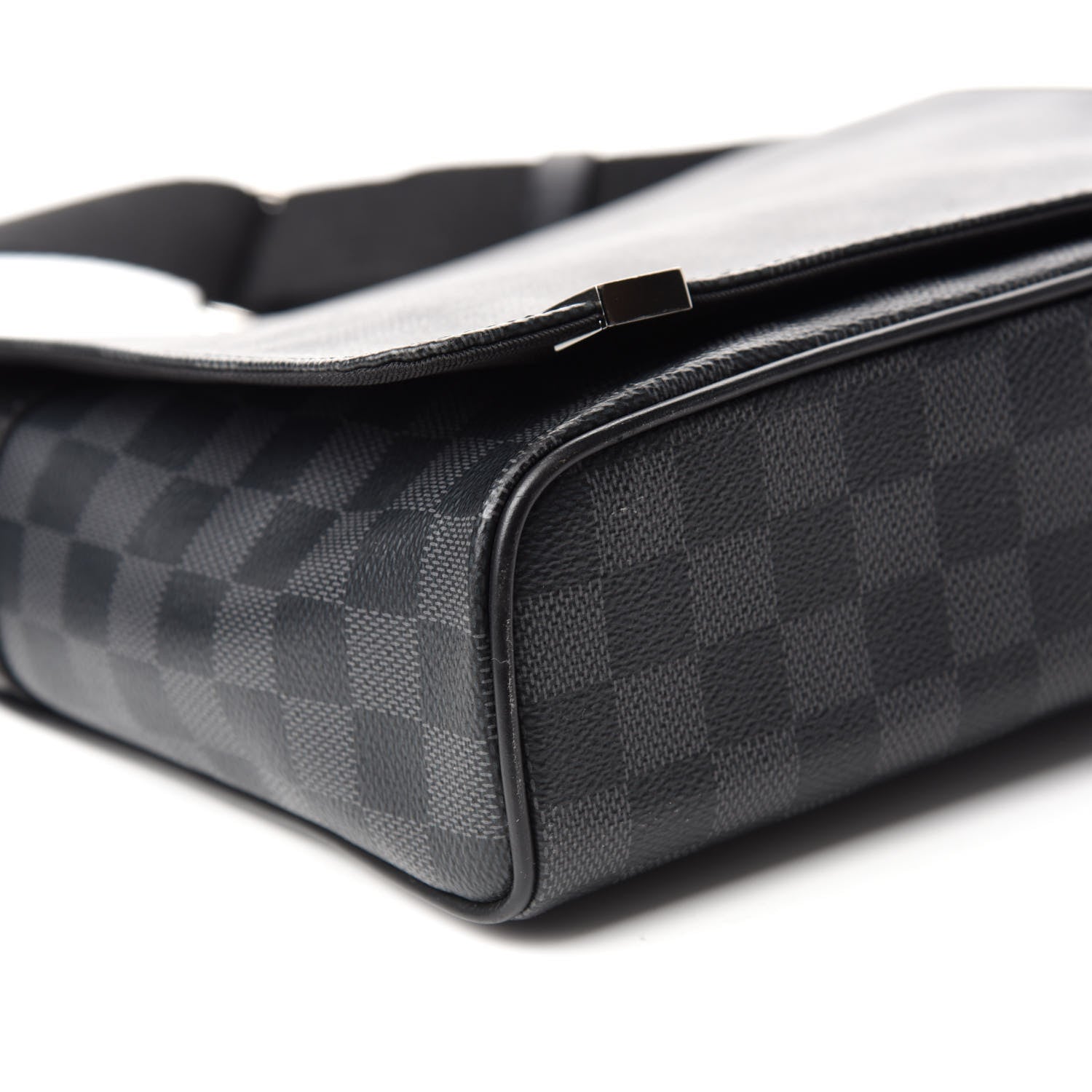 Louis Vuitton Damier Graphite District PM 6 of 10