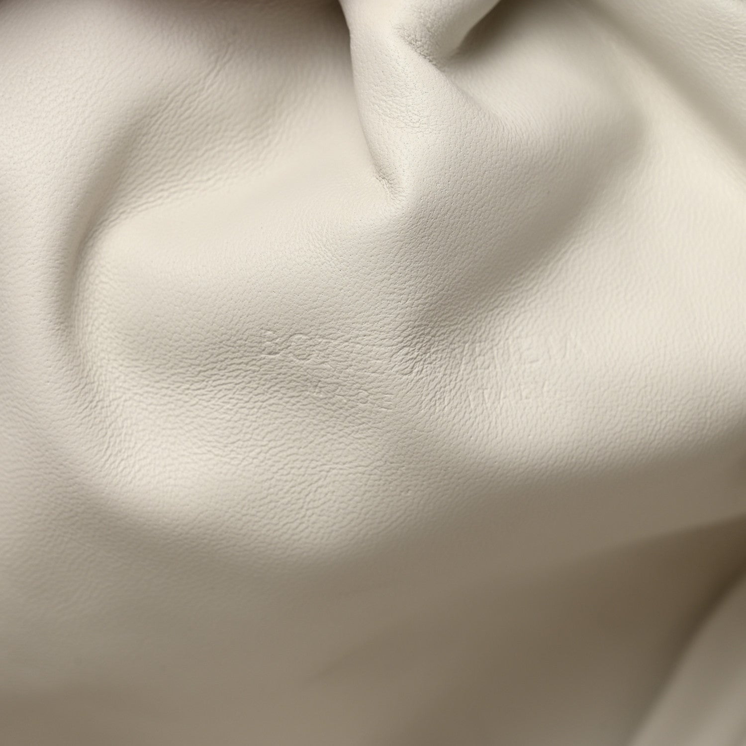 Bottega Veneta Nappa Maxi Intreccio The Pouch Oversized Clutch Plaster 7 of 8