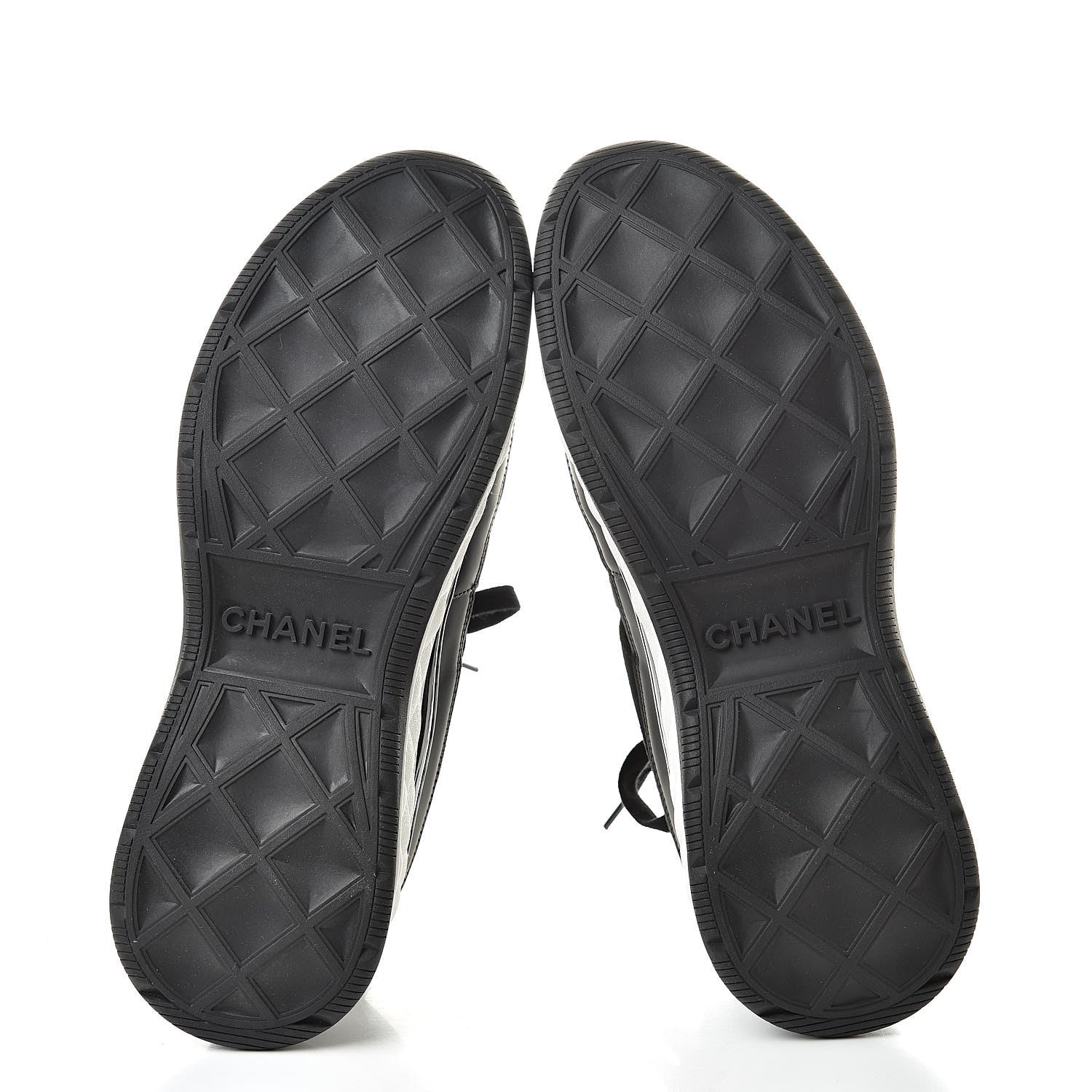 Chanel Fabric Calfskin Suede CC Sneakers 40 Black 6 of 9