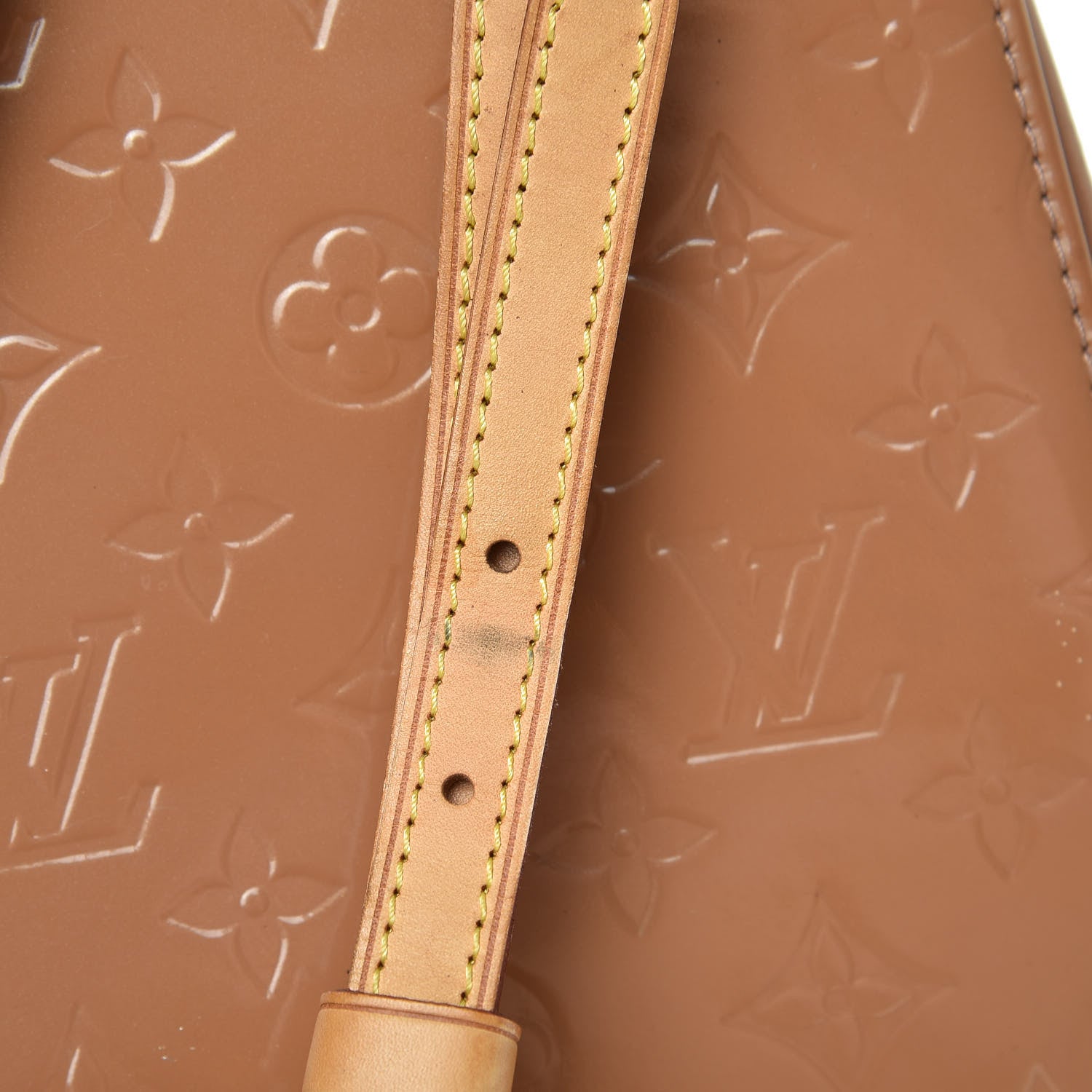 Louis Vuitton Vernis Brea MM Rose Velours 19 of 25