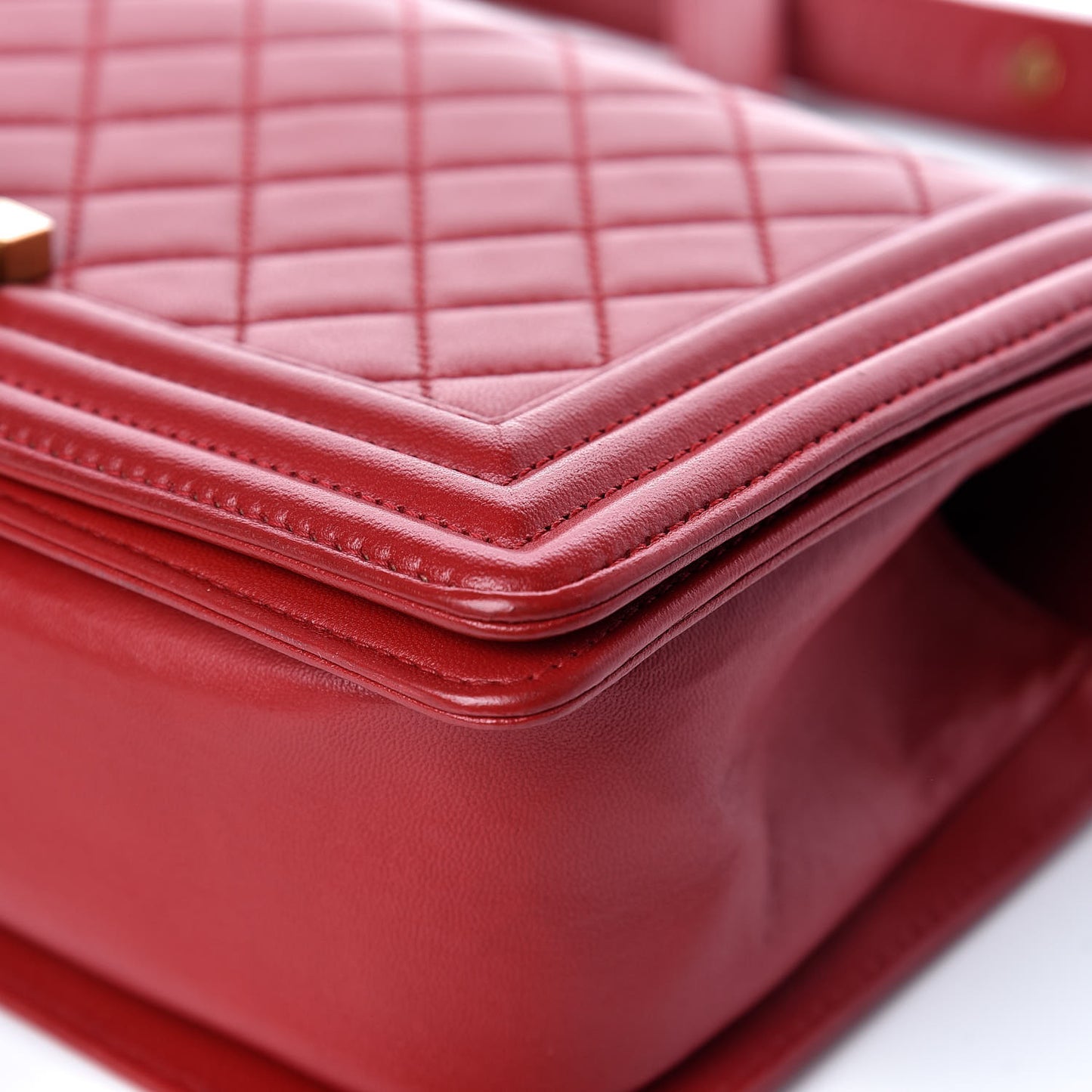 Lambskin Quilted Medium Boy Flap Red