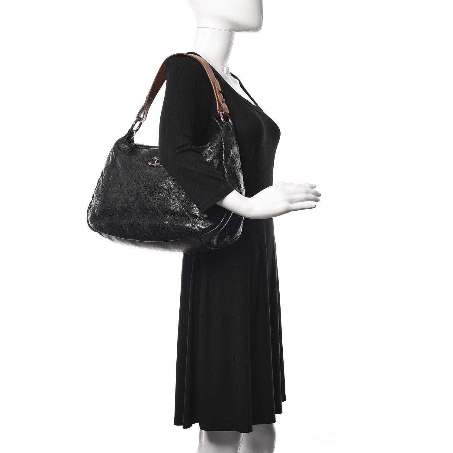 Chanel Glazed Calfskin On The Road Hobo Black 2 of 10
