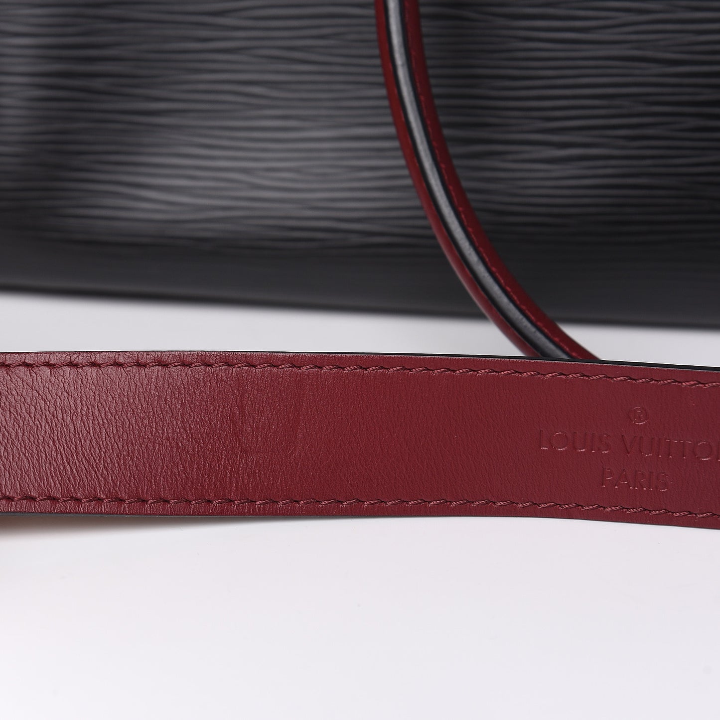 Epi Tuileries Black