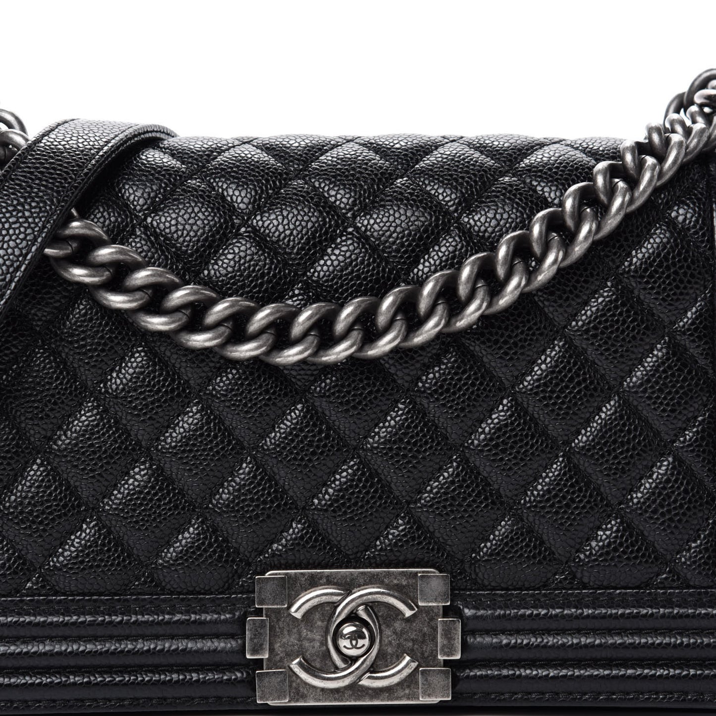 Caviar Quilted Medium Boy Flap Black