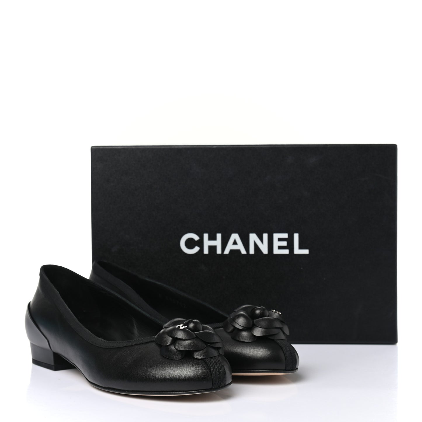 Lambskin Camellia Ballerina Flats 37 Black