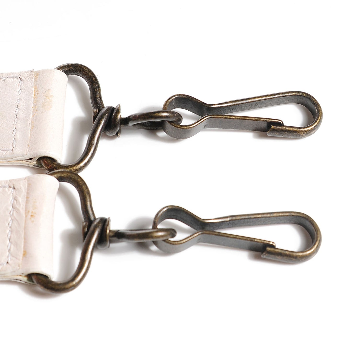 Chevre Classic Hardware First White