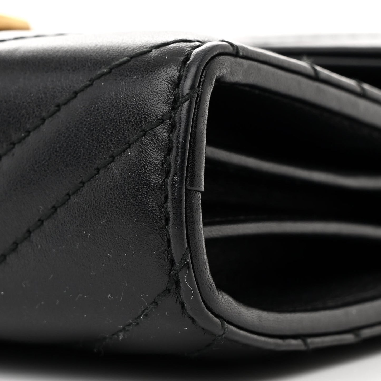 Calfskin Matelasse GG Marmont Chain Wallet Black