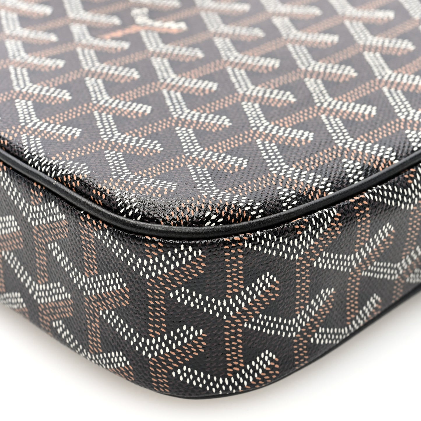 Goyardine Yona PM Black