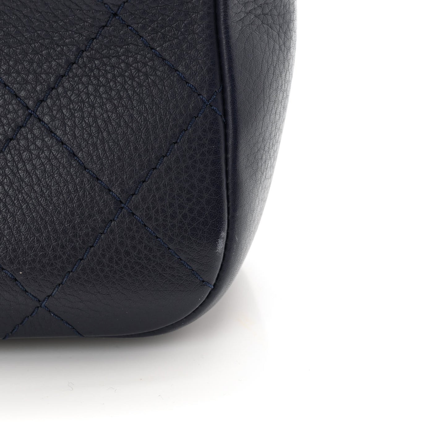 Grained Calfskin Archi Chic Flap Navy