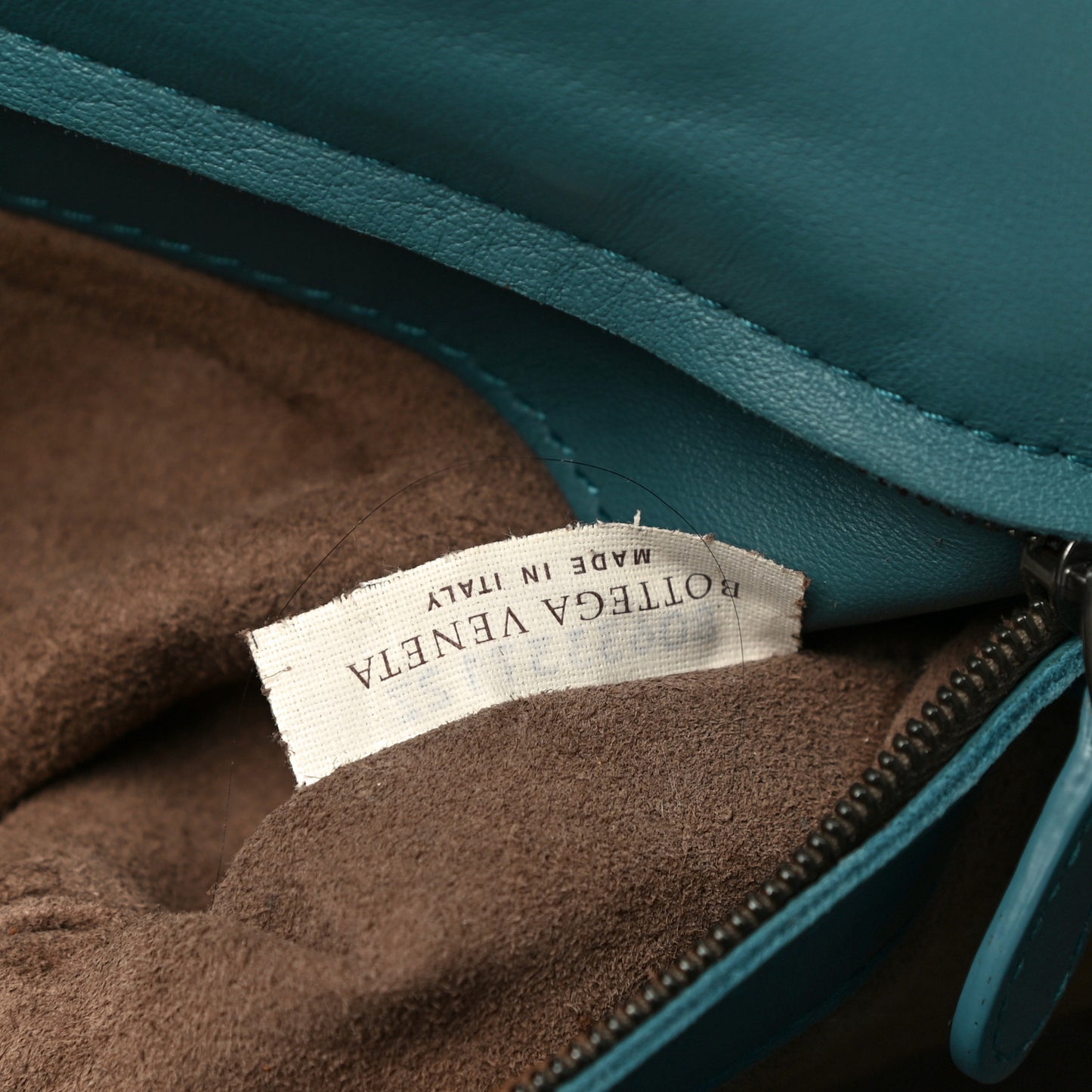 Nappa Intrecciato Dahlia Clutch Crossbody Canard