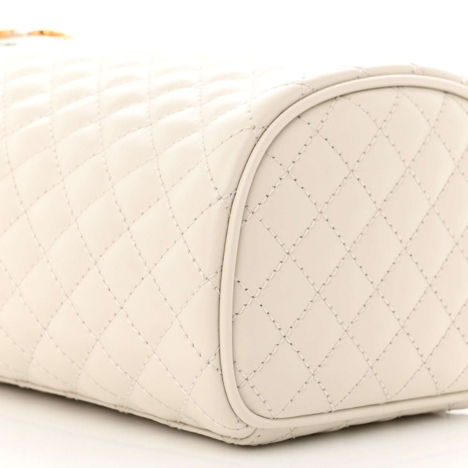 Gucci Calfskin Trapuntata Zumi Belt Bag Off White 9 of 11