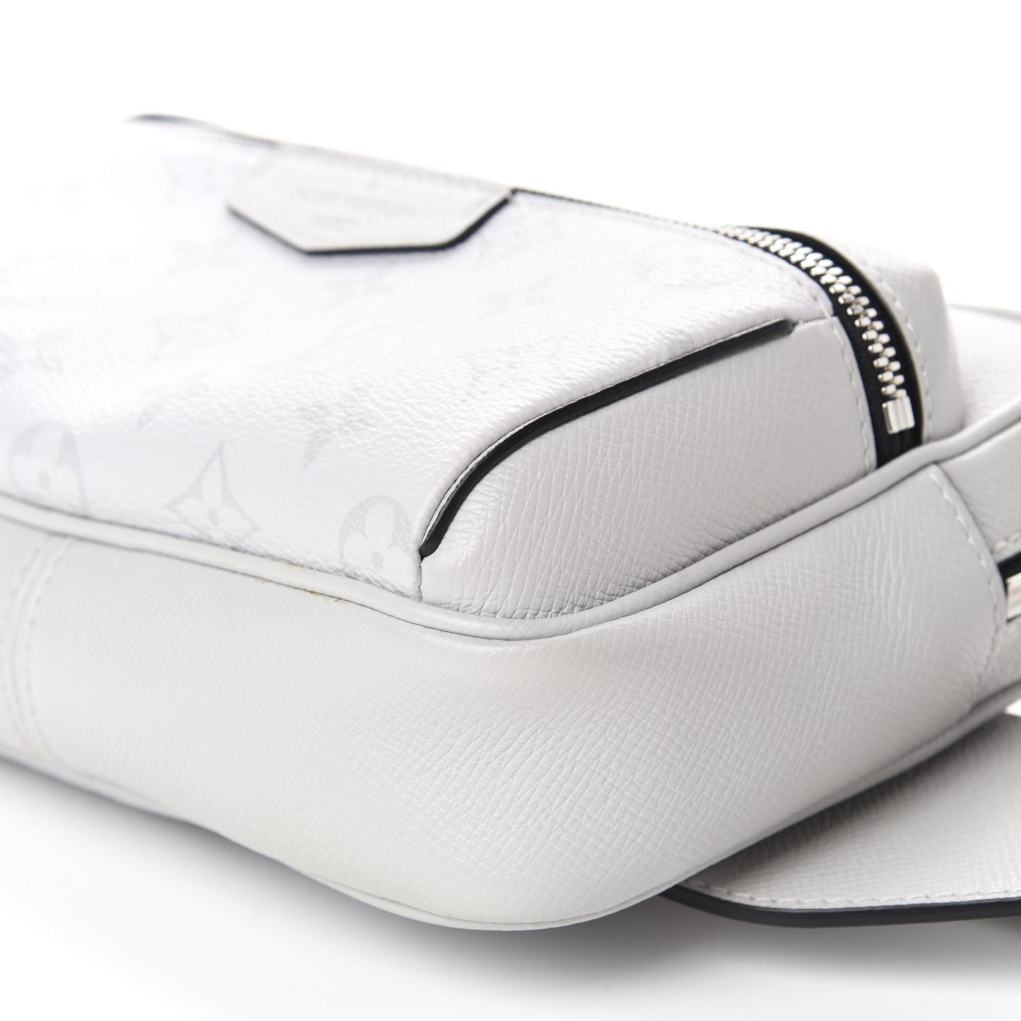 Taiga Monogram Outdoor Bumbag White