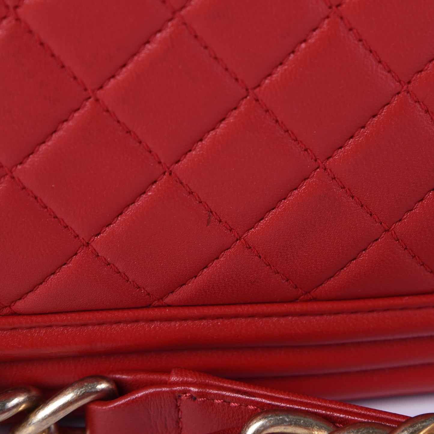 Lambskin Quilted New Medium Boy Flap Red