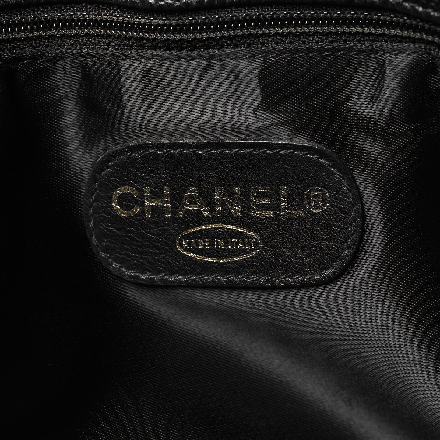 Caviar CC Shoulder Bag Black