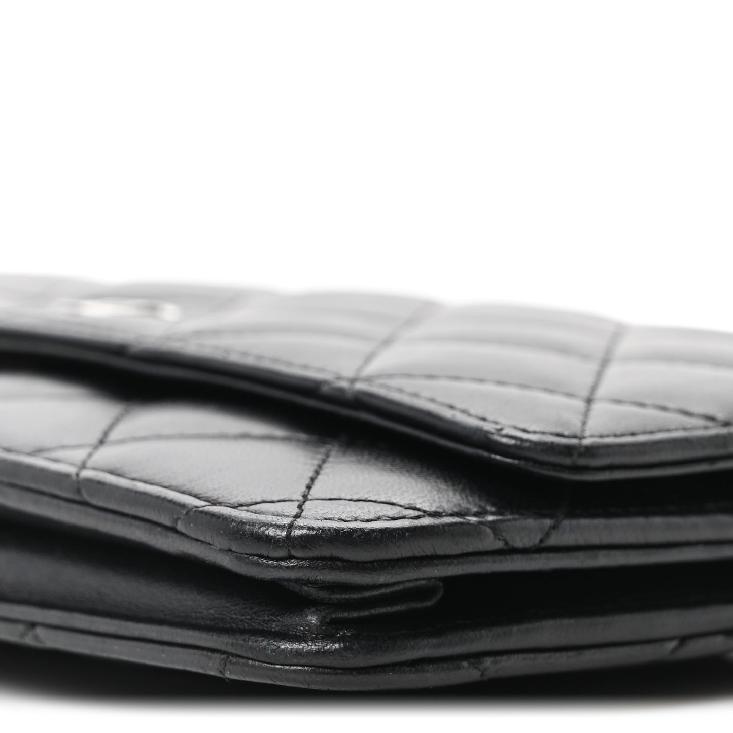 Lambskin Quilted Wallet On Chain WOC Black