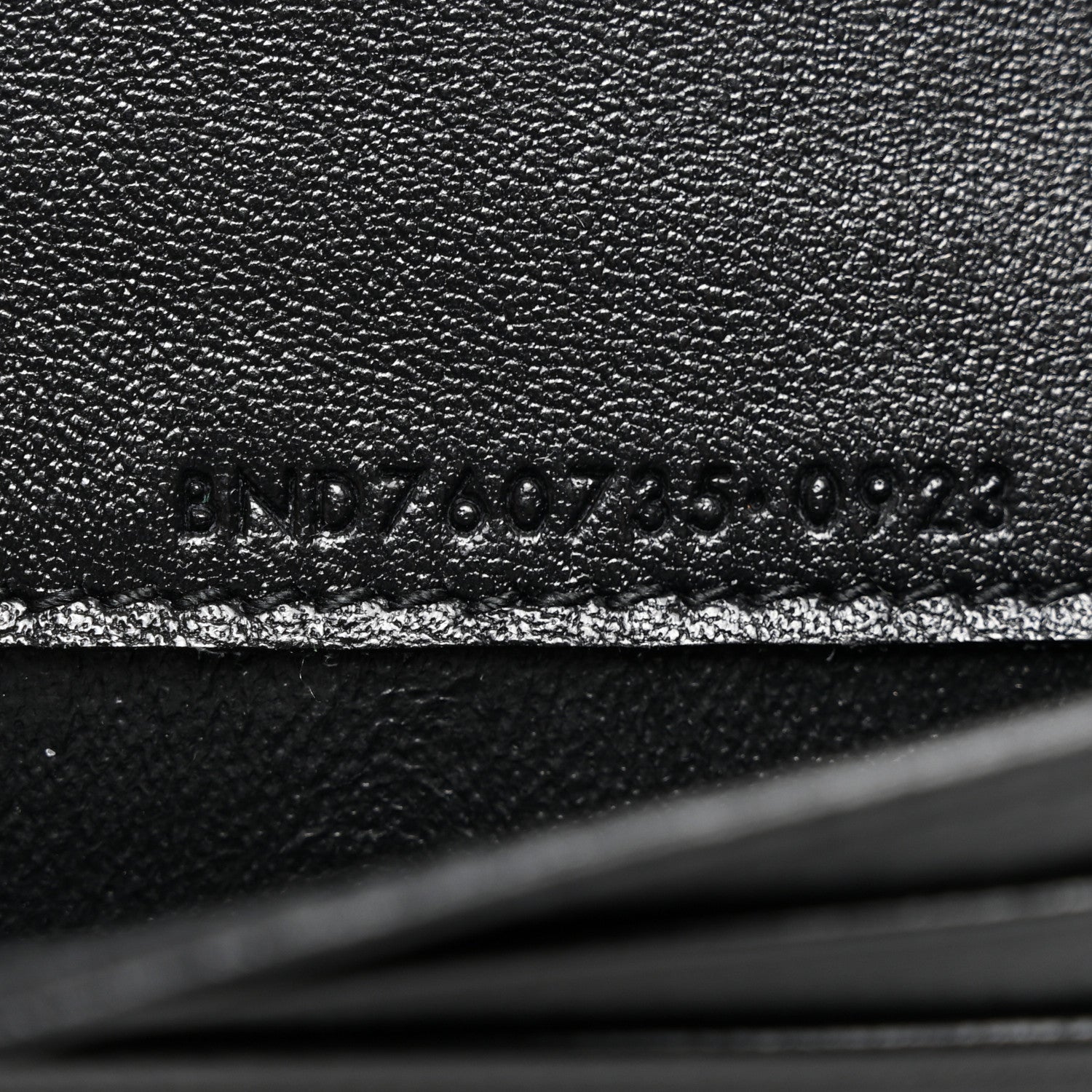 Saint Laurent Shiny Lambskin Logo Carre Zipped Card Case Black 7 of 7