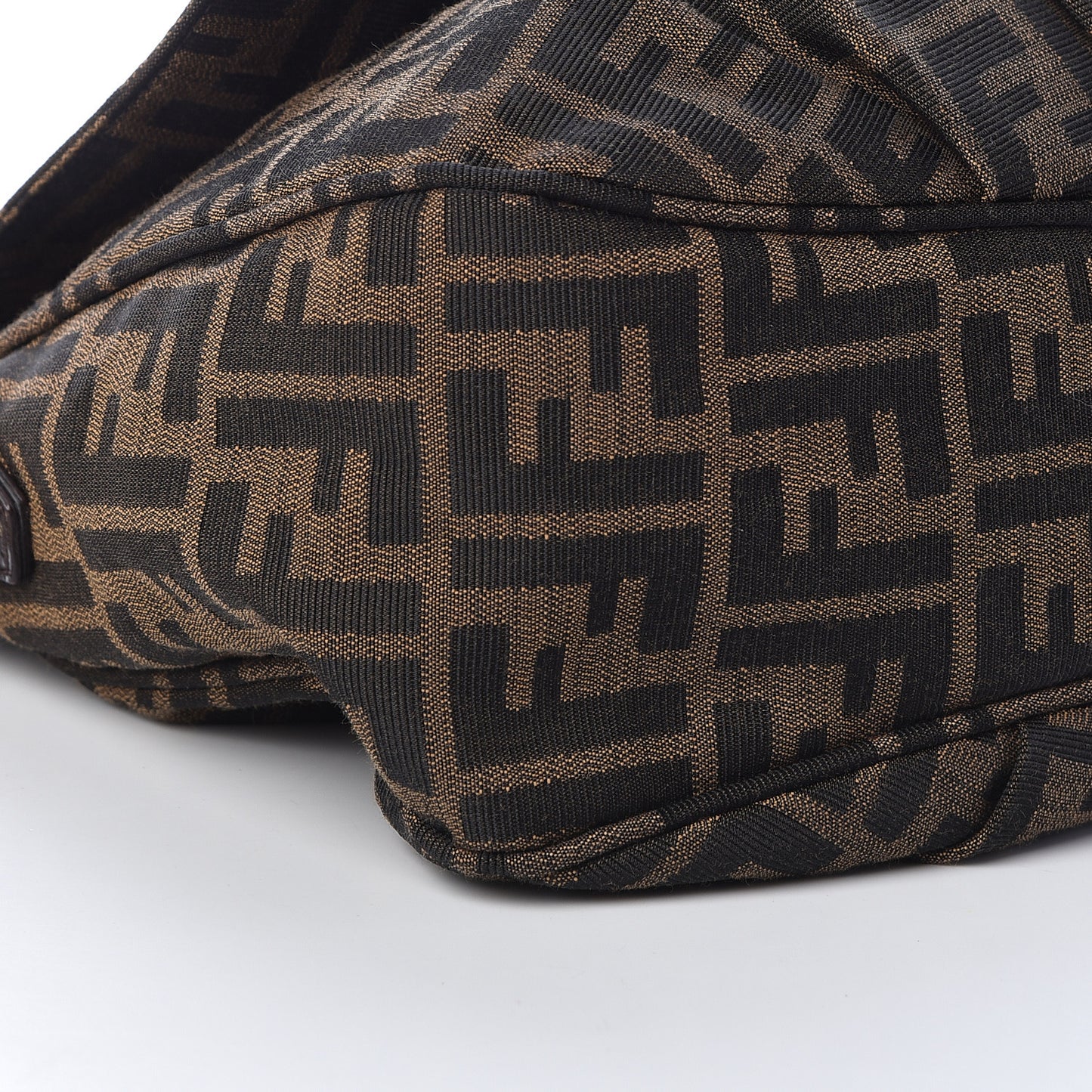 Zucca Patent Mia Shoulder Flap Tobacco