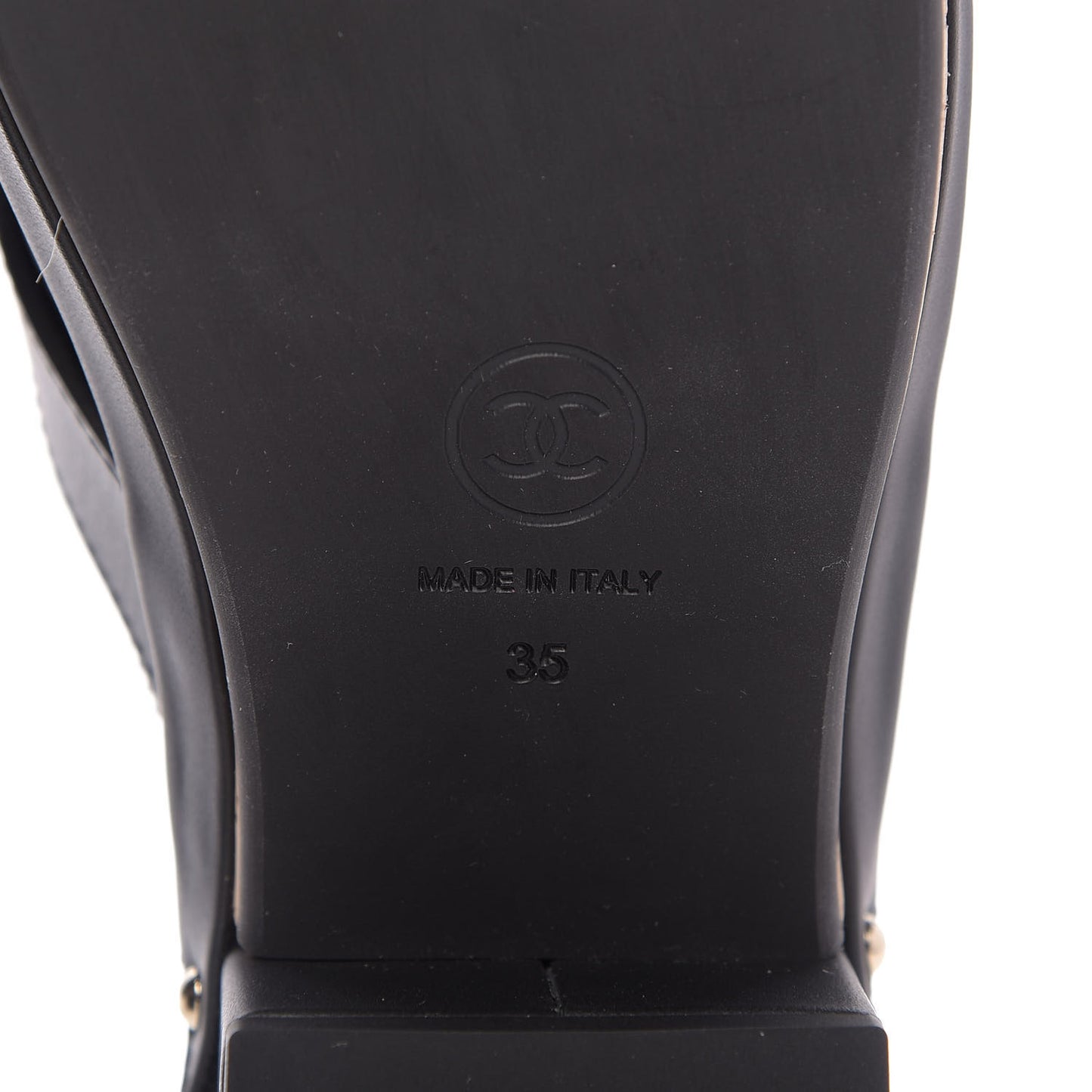 Calfskin CC Turn Lock Clogs 35 Black