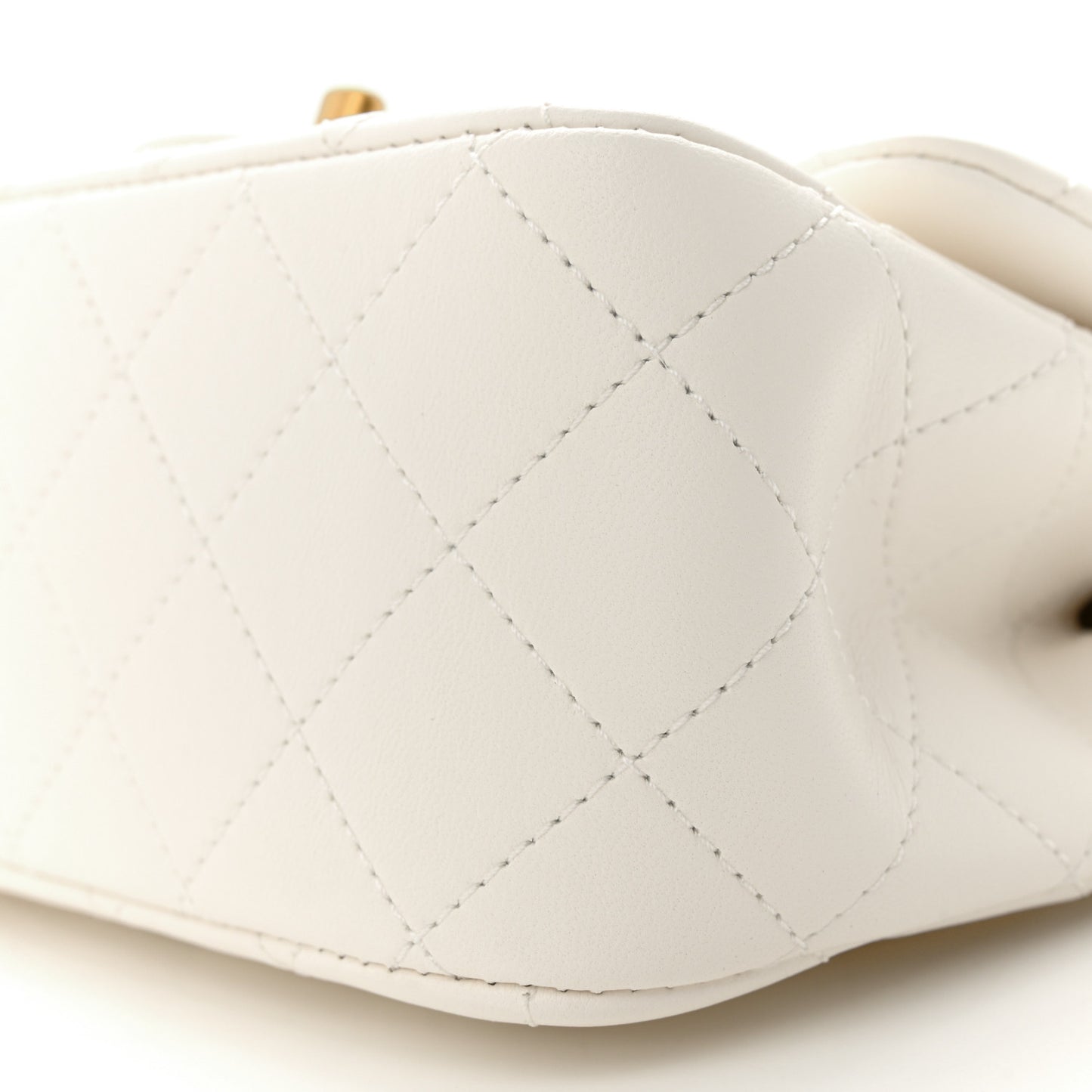 Lambskin Quilted Mini Pearl Crush Flap White