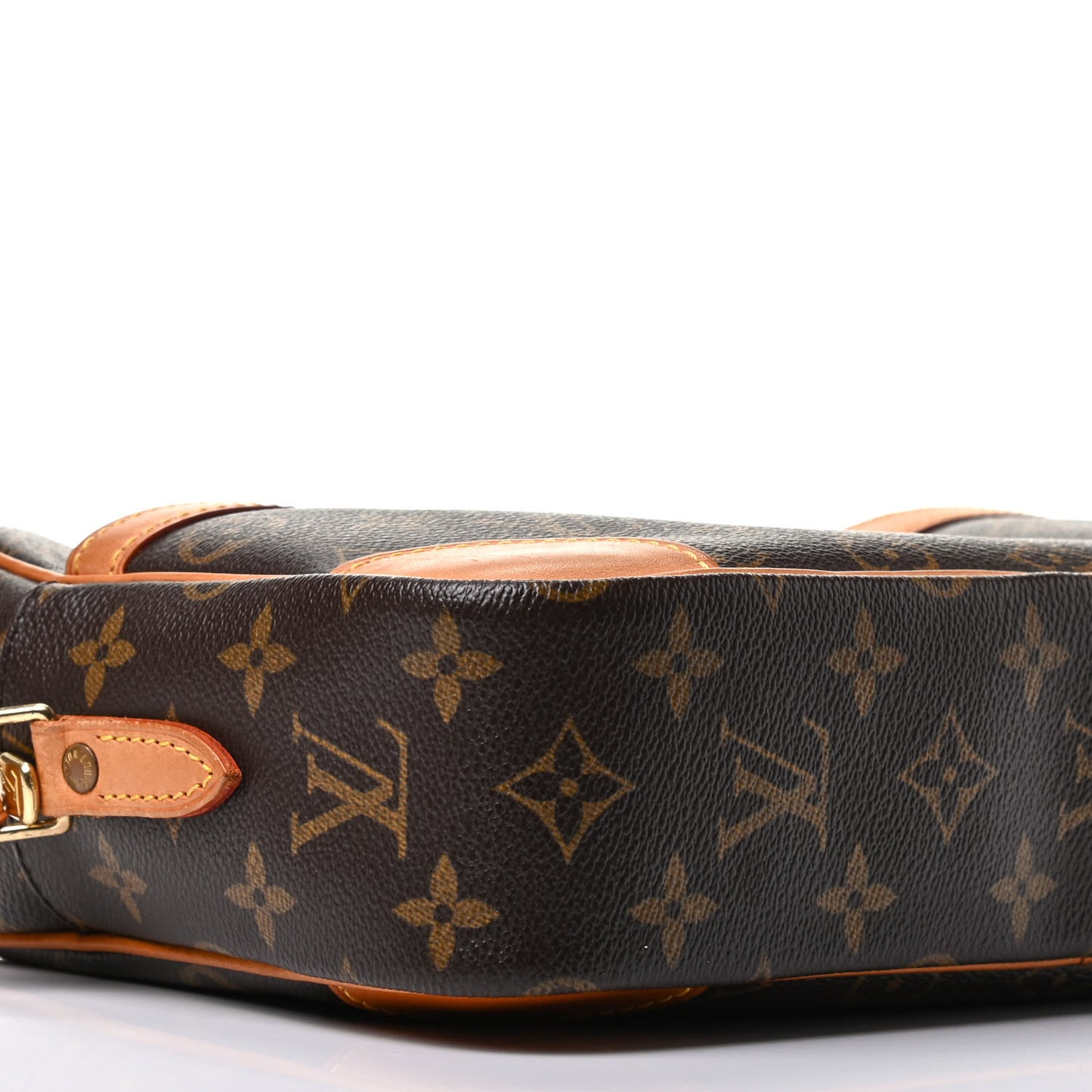 Monogram Trocadero 27