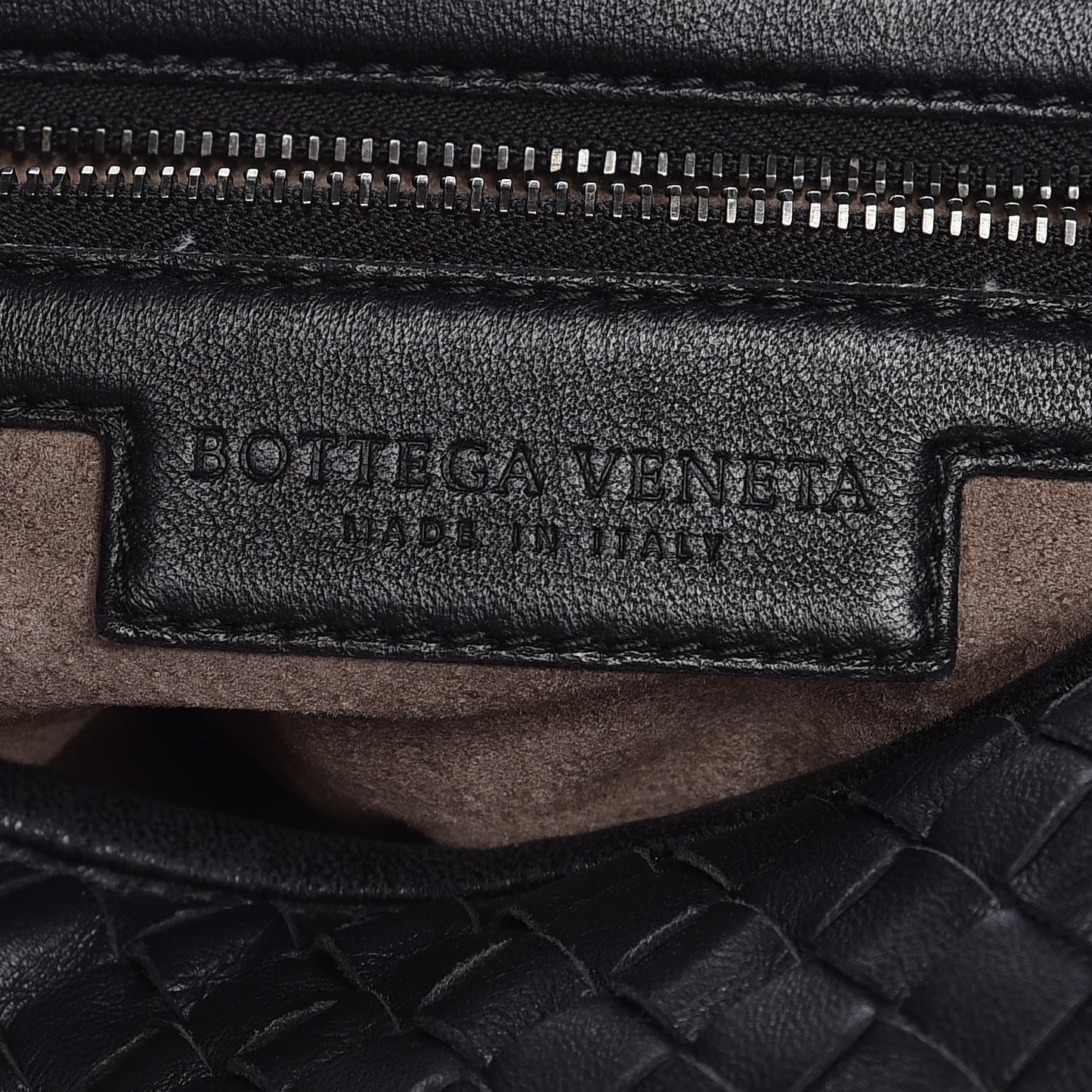 Nappa Intrecciato Medium Veneta Hobo Black