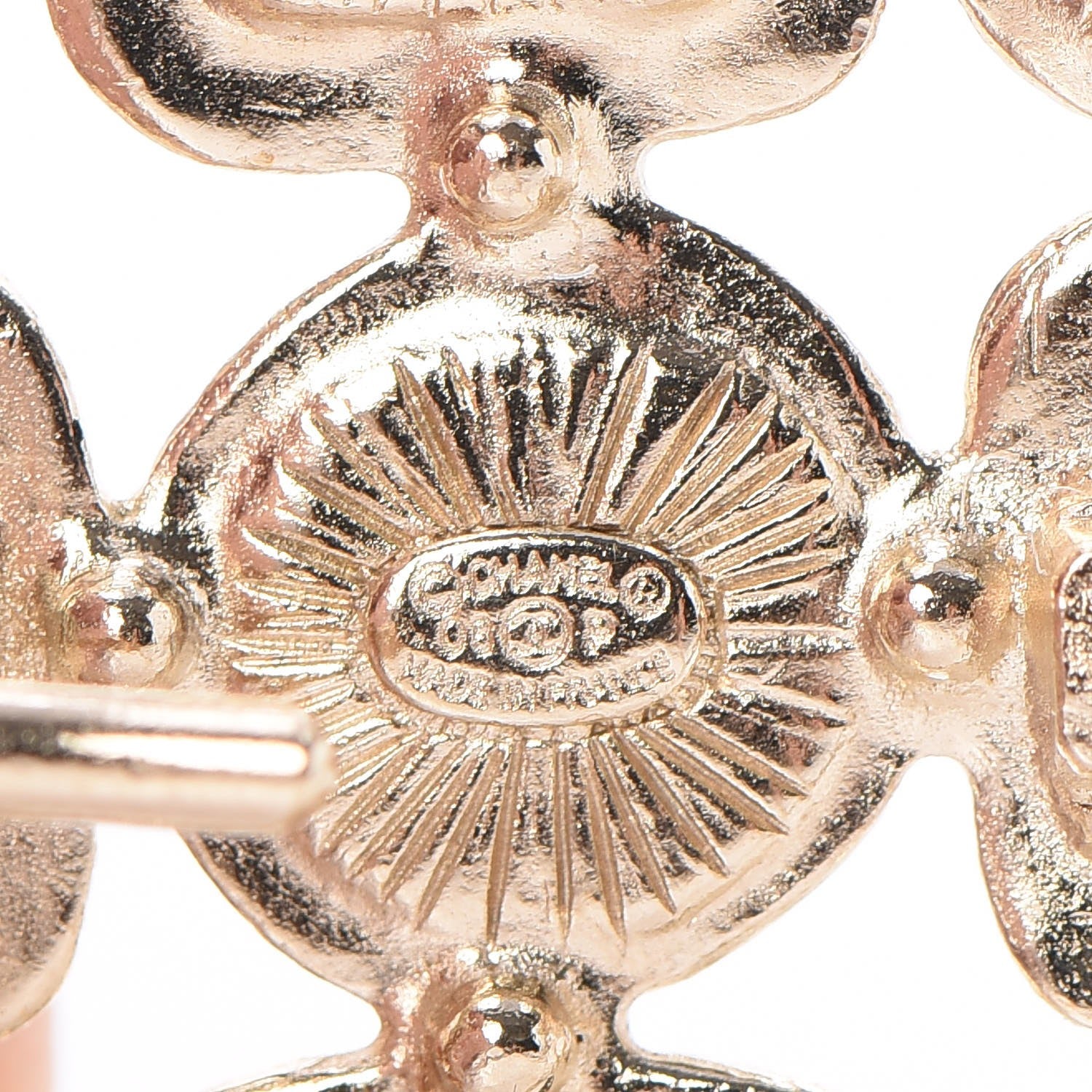 Chanel Gripoix Poured Glass CC Belt Gold 5 of 6