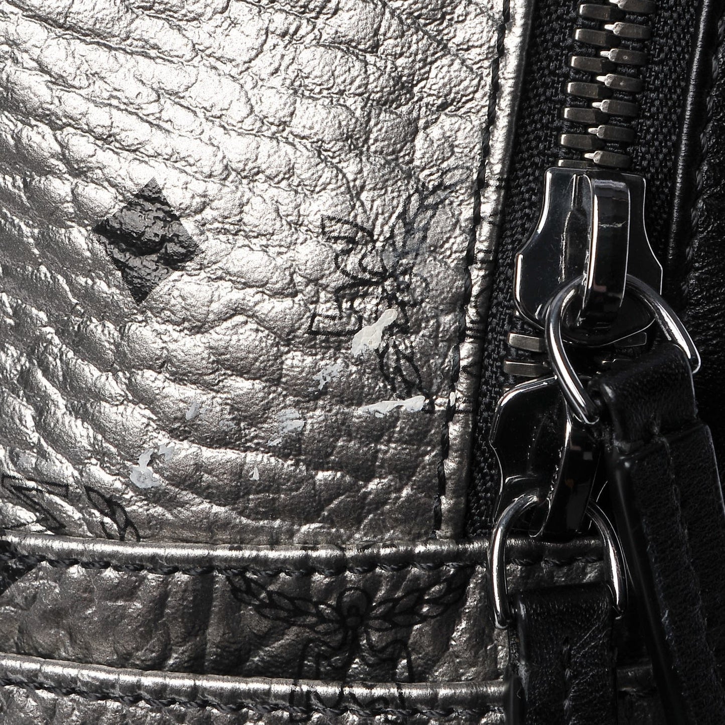 Metallic Visetos Medium Stark Backpack Silver Black