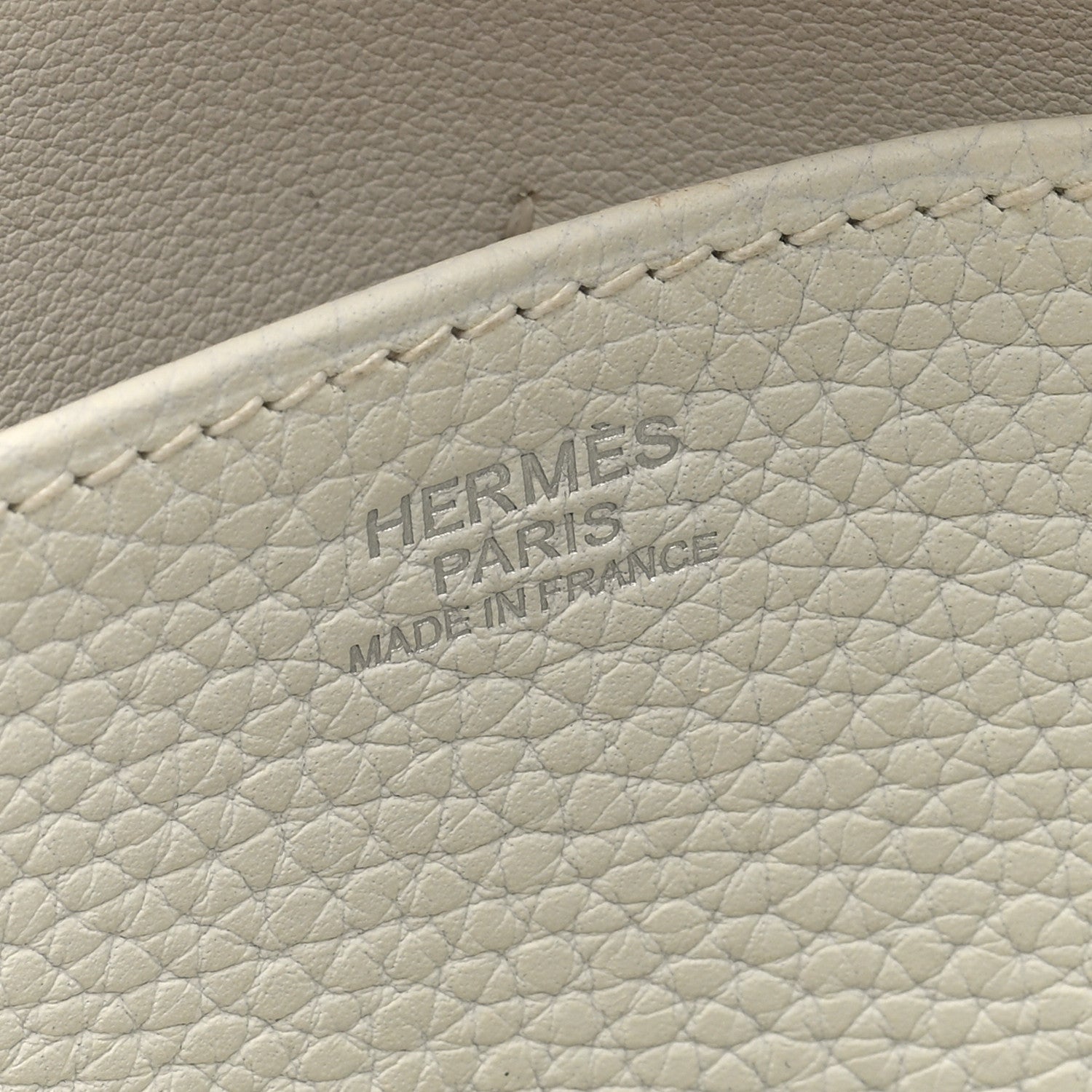 Hermes Taurillon Clemence Halzan 31 GM Craie 6 of 10
