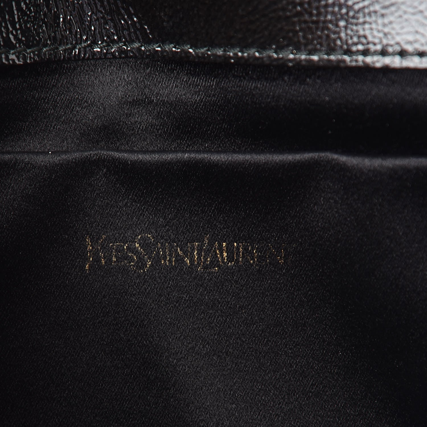 Saint Laurent Textured Patent Monogram Large Belle De Jour Clutch Black 6 of 9