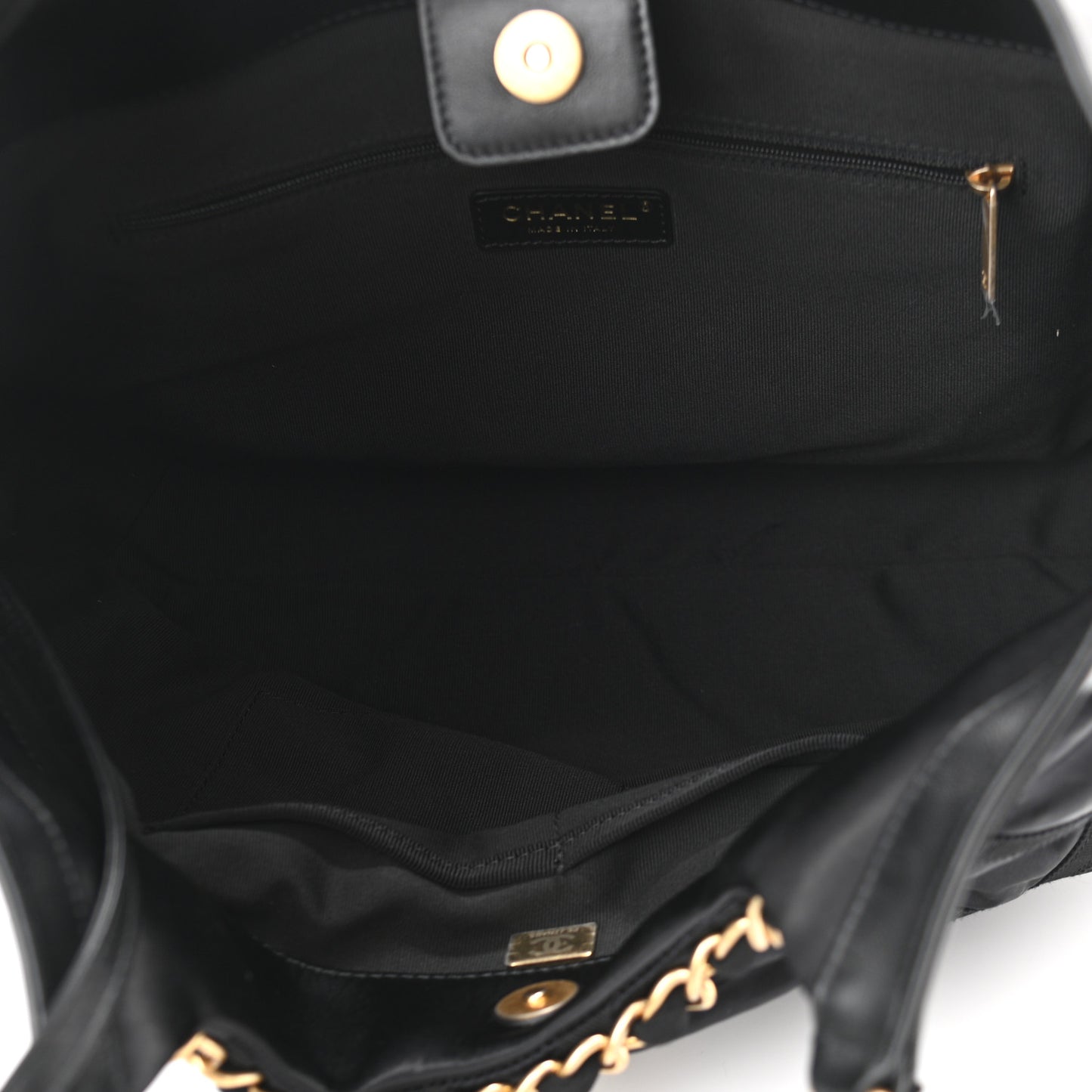 Nylon Grosgrain Quilted Lifestyle Shopping Tote Black