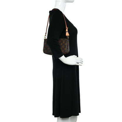 Louis Vuitton Monogram Pochette Accessories NM 2 of 10
