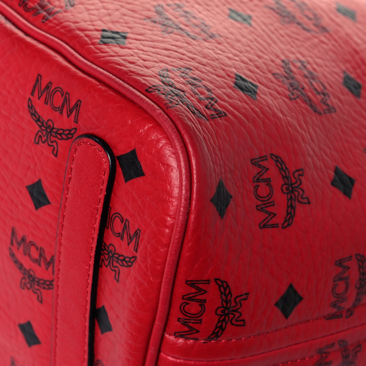 Visetos Medium Liz Reversible Shopper Tote Ruby Red