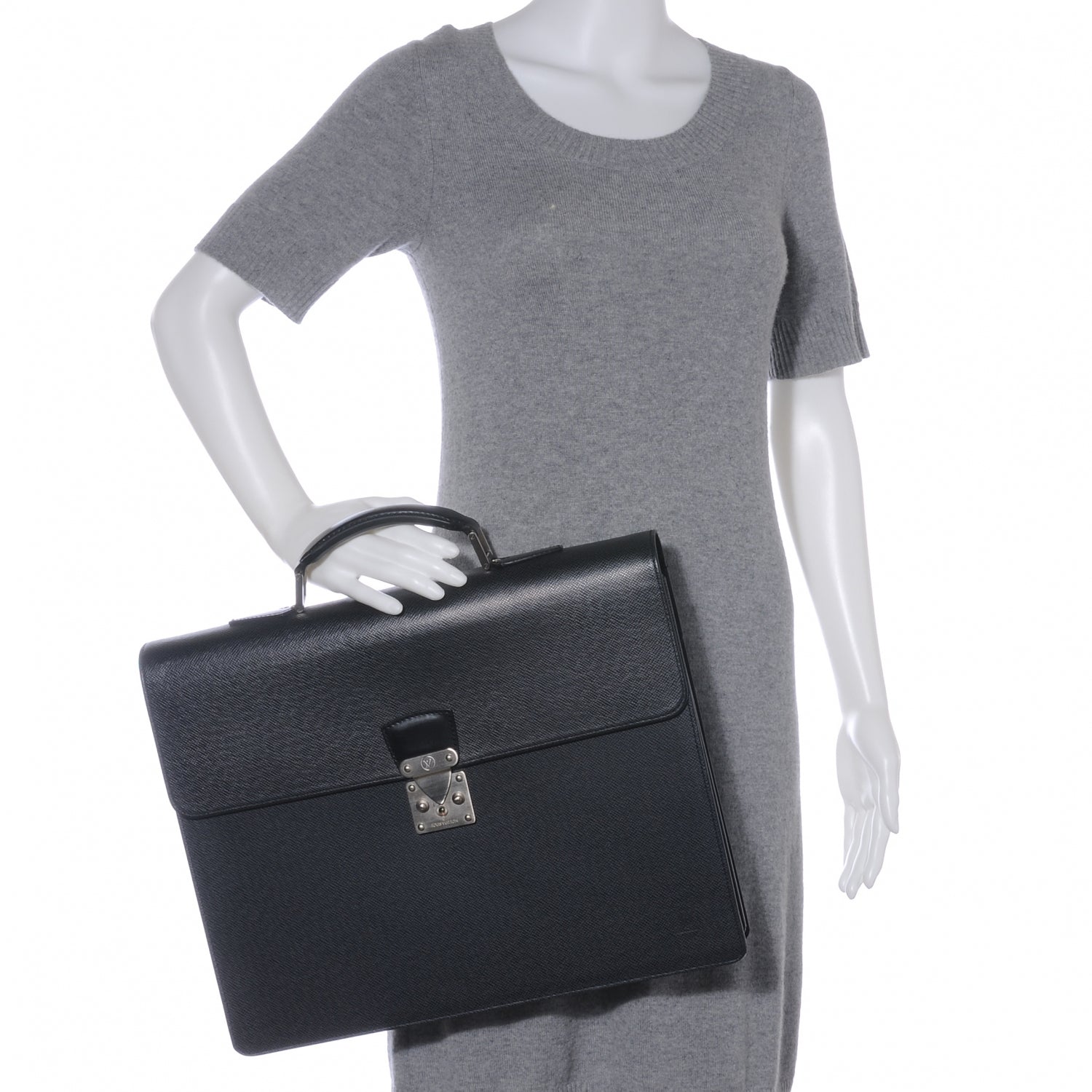 Louis Vuitton Taiga Serviette Moskova 2 Soufflets Briefcase Ardoise 2 of 7