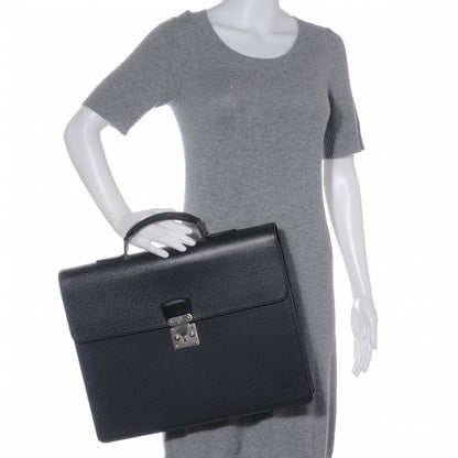 Louis Vuitton Taiga Serviette Moskova 2 Soufflets Briefcase Ardoise 2 of 7