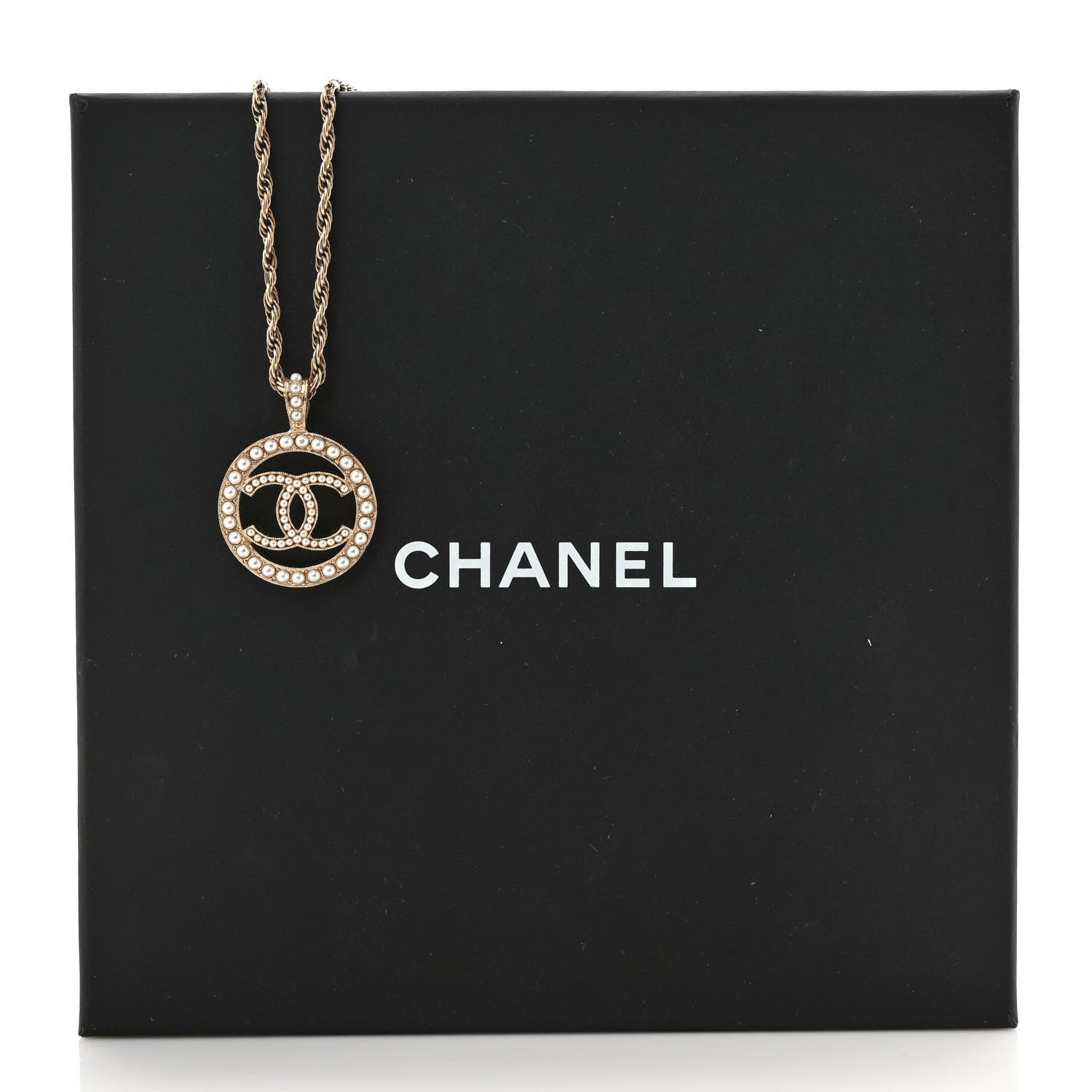 Chanel Pearl CC Round Pendant Necklace Gold 7 of 7