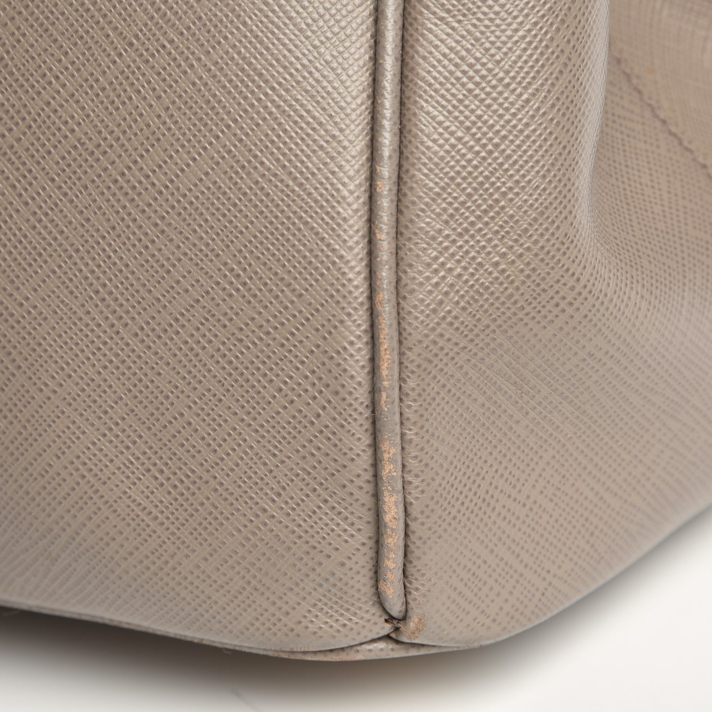 Saffiano Medium Galleria Double Zip Tote Argilla