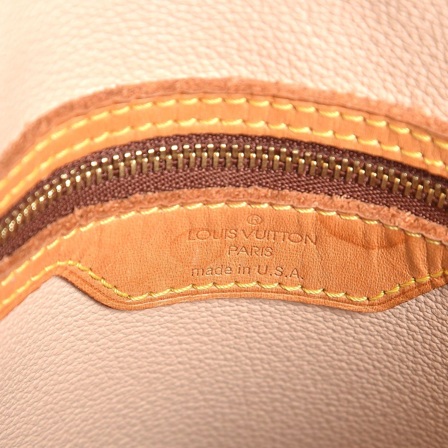Monogram Petit Bucket 23
