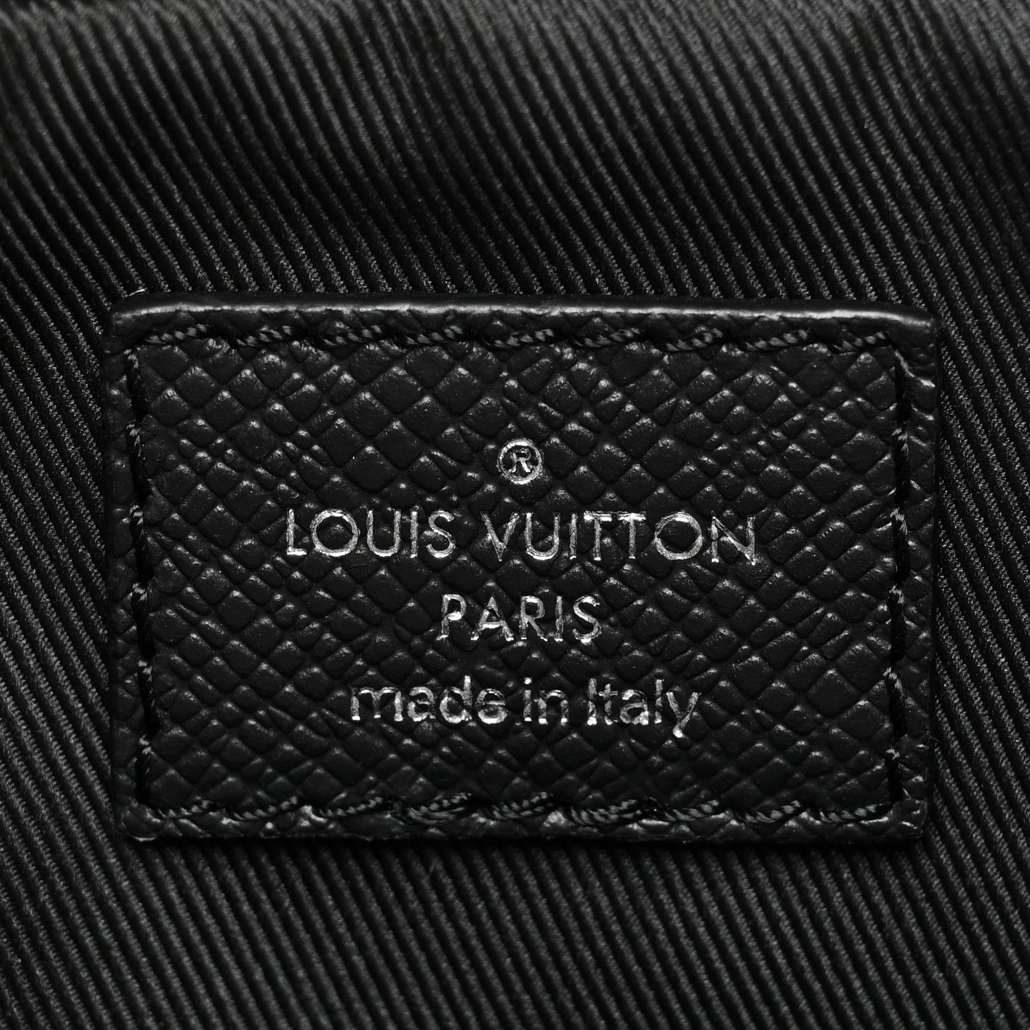 Louis Vuitton Taiga Monogram Outdoor Bumbag Black 8 of 15