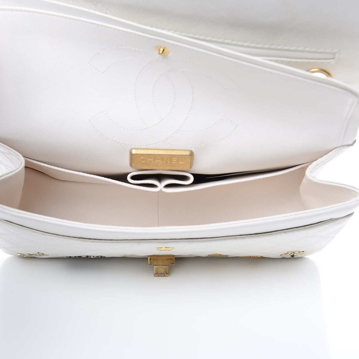 Aged Calfskin Lucky Charms 2.55 Reissue 226 Flap White