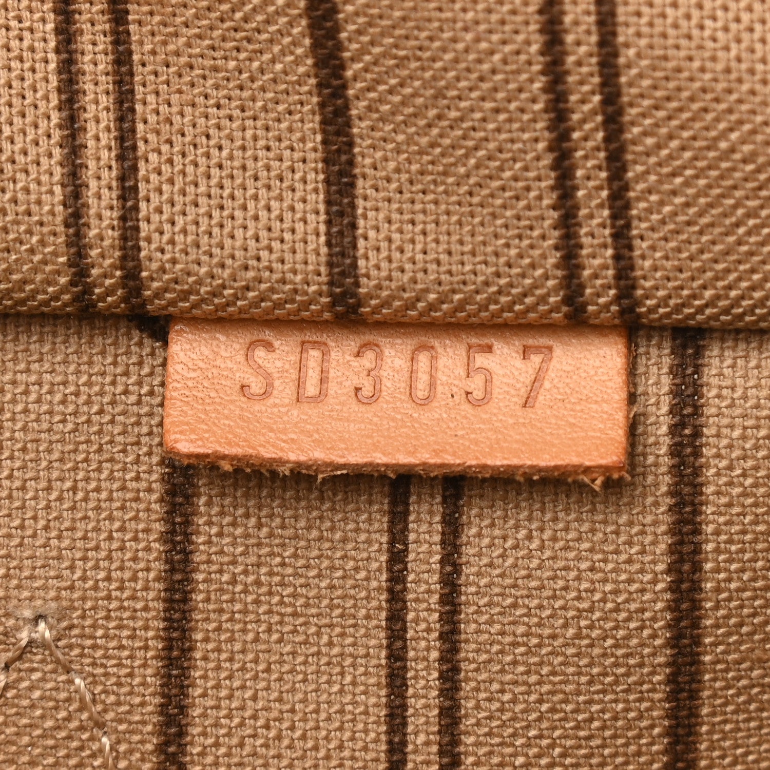 Louis Vuitton Monogram Neverfull GM 7 of 13