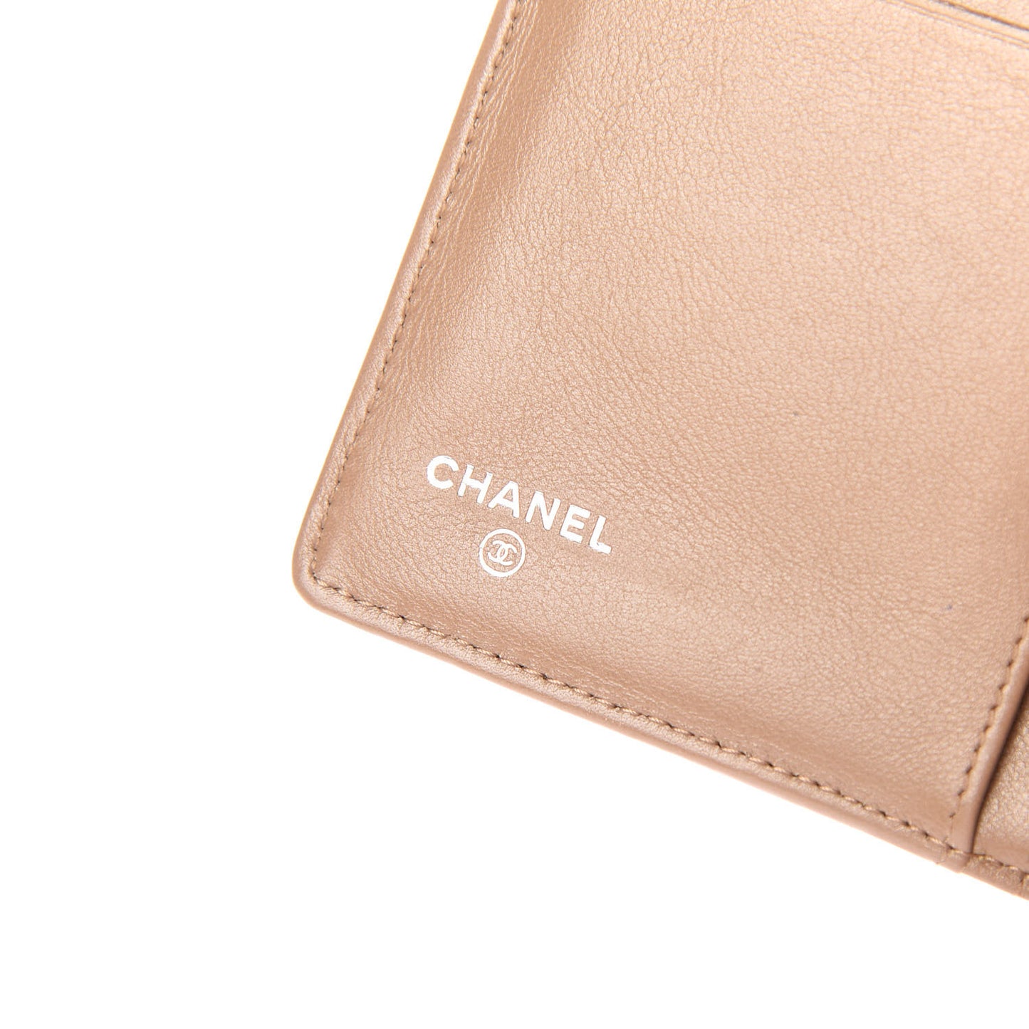 Caviar Timeless CC Yen Wallet Beige Clair